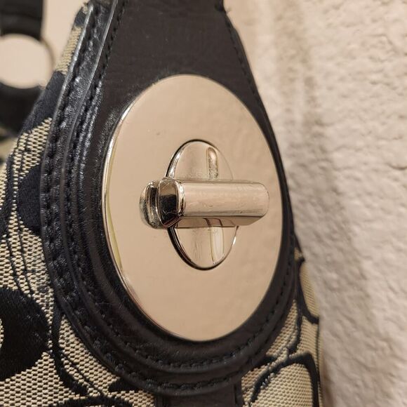 Coach Penelope Hobo Shoulder Bag Signature C Tan Trim Canvas Black Leather Flaws - Picture 15 of 16